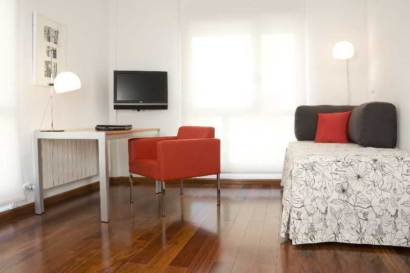 Apartamentos Sabinas El Pilar سرقسطة المظهر الخارجي الصورة