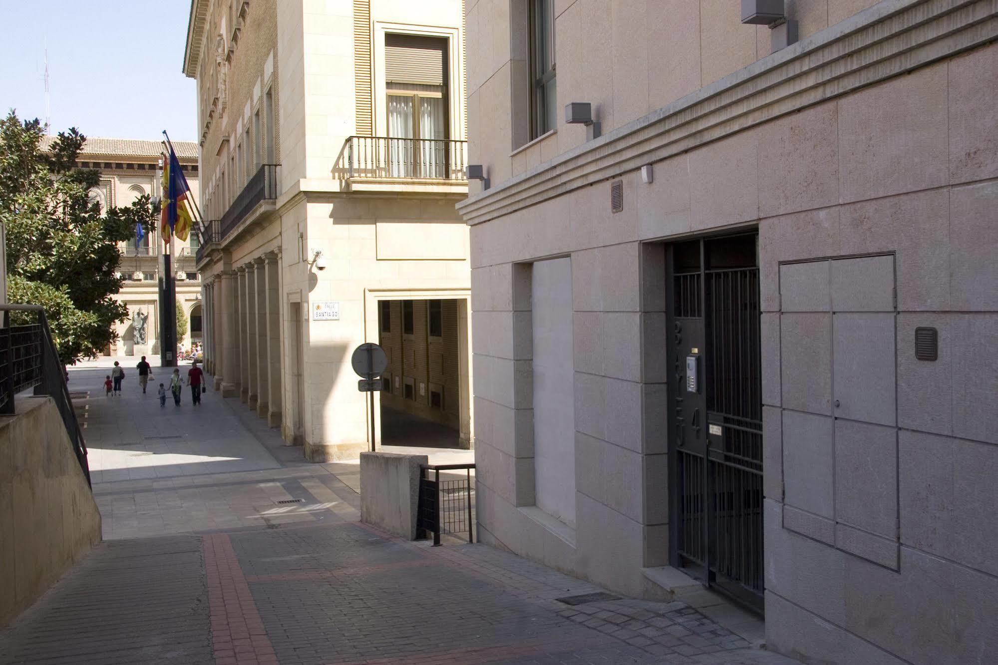 Apartamentos Sabinas El Pilar سرقسطة المظهر الخارجي الصورة